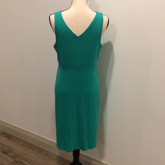 Athleta green casual dress 👗 v neck  size L - Picture 4 of 8